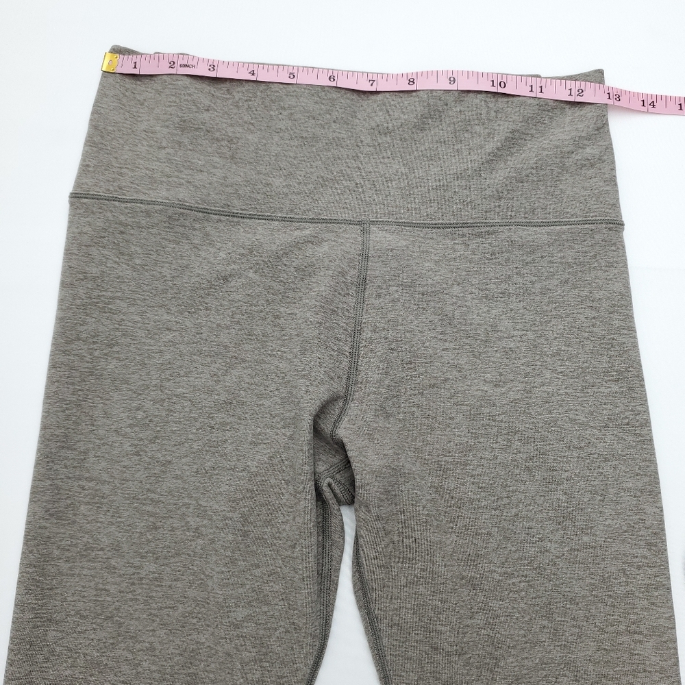 VUORI Set Of Tank & Leggins Cobblestone Heather Clean Elevation Size XS? - Picture 7 of 12